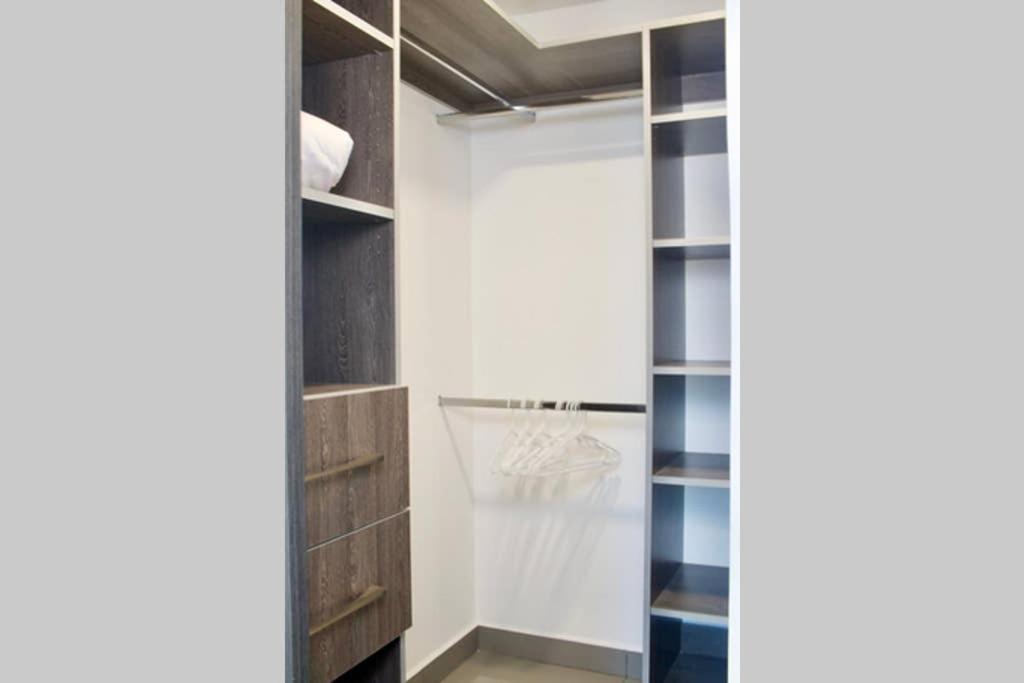 Lujoso Y Acogedor Condominio Ejecutivo/Familiar サン・ペドロ・スーラ エクステリア 写真